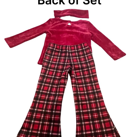 Pink & Violet Red Bear Sweater with Red and Blk Plaid Bellbottom Pants. Size: 2T - Picture 2 of 13
